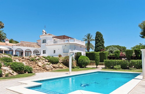Urbanización Hacienda las Chapas Villa | Villa El Magico | Ref. #41