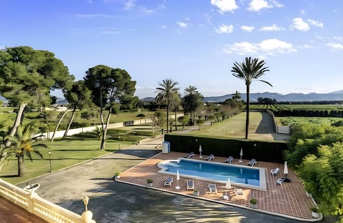 Denia Villa | Villa 'El Palacete' con vistas a la montaña, piscina privada y Wi-Fi