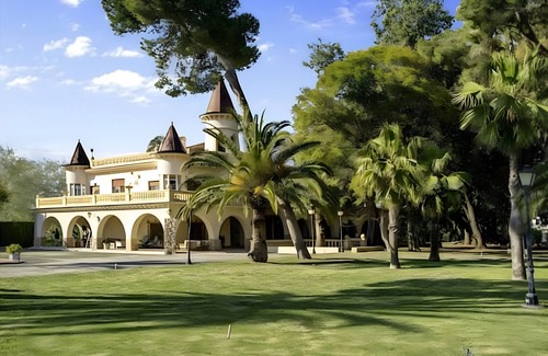 Denia Villa | Villa 'El Palacete' con vistas a la montaña, piscina privada y Wi-Fi