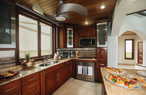 Estate Staabi Casa | Villa Elegance at Ocean Villa VI 180 degree Ocean Views-Gated