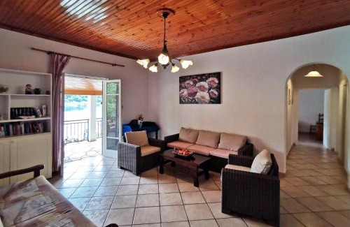 Agni Villa | Villa Elena