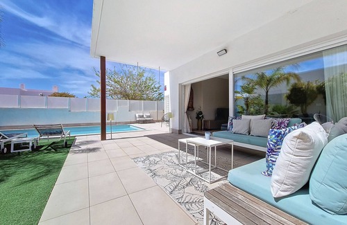 Mar de Cristal Villa | Villa con piscina privada y jardín.