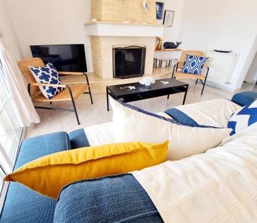 Tala Villa | Villa Elysium, 3 bedrooms, pool, sea view & wifi