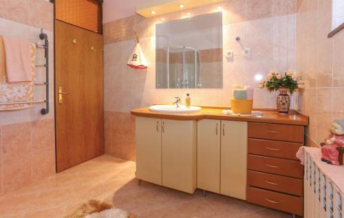 Tugare Villa | Villa Ema