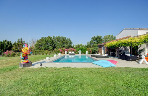Grand Sud Villa | VILLA EMANEA con piscina en el corazón de Provenza Aixoise