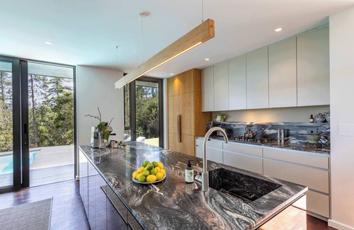 Knysna Villa | Villa Emeraude | Luxe 4BD, Simola Golf Estate