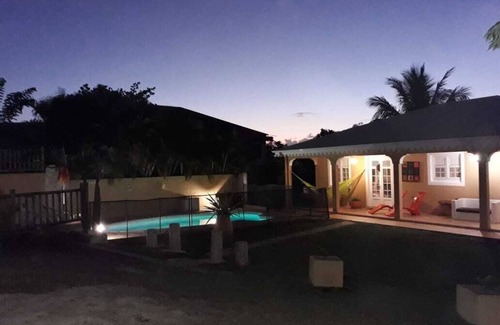 Quartier Desert Villa | Villa Emmanuel y su piscina!