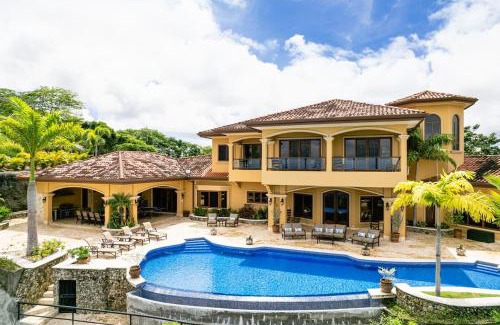 Playa Hermosa Casa | Villa Encantada