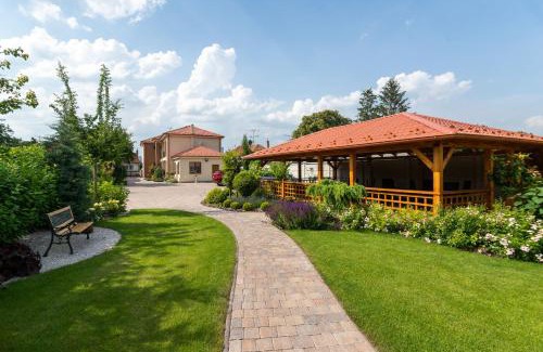 Dunajska Streda Apartamento | Villa Ephélia