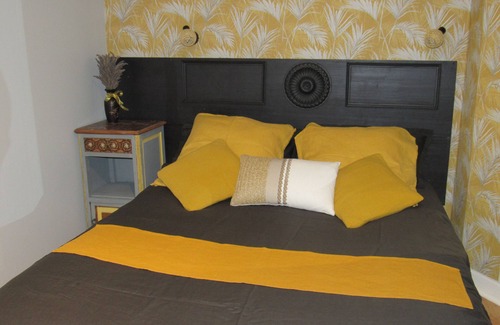 Journiac Cama Y Desayuno | Villa EsquirHall, cosy bed and breakfast Côté cour