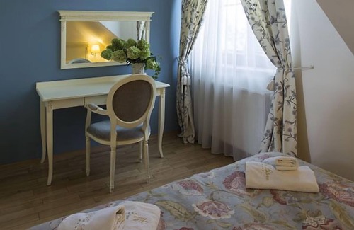 Piastow Hotel | Villa Estera - Hotel & Restauracja