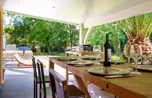 Biarritz Cama Y Desayuno | Villa familiale à Biarritz, Parc privé, Pelote Basque & Boulodrome