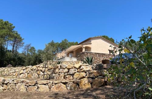 Le Muy Villa | VILLA familiale 8 pers avec piscine privée au Domaine des Charles