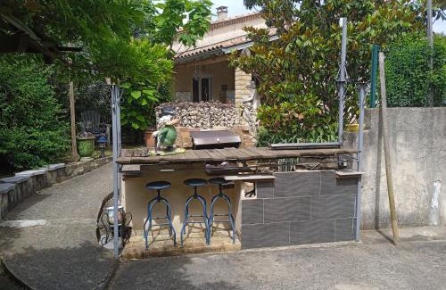Mejannes-les-Ales Casa | Villa familiale spacieuse