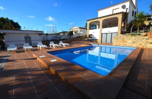 Vidreres Villa | Villa Fernando 12 personas 8km Lloret de Mar