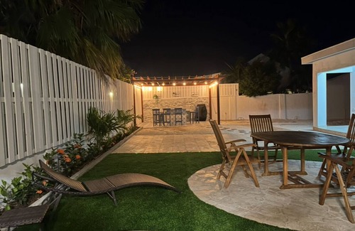 Bubali Casa | Villa Fina Aruba, Garden Office & 3 min 2 Eagle Beach,