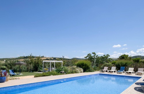 Arcos de la Frontera Casa | Villa 'Finca Encanto' con vistas a la montaña, Wi-Fi y aire acondicionado