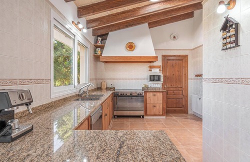 Felanitx Villa | "Finca Can Tomeu" con vistas a la montaña, piscina, jardín, aire acondicionado y Wi-Fi