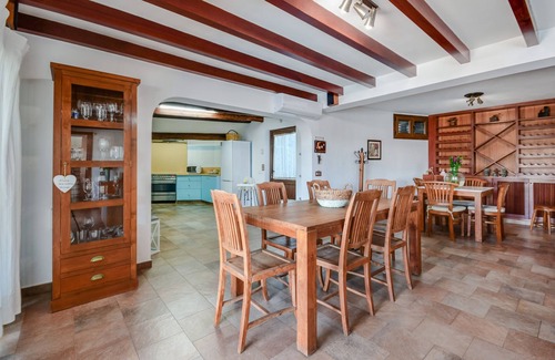 Urbanización Famara Villa | Villa "Finca Daniela" con vistas al mar, Wi-Fi, piscina, jardín y terraza