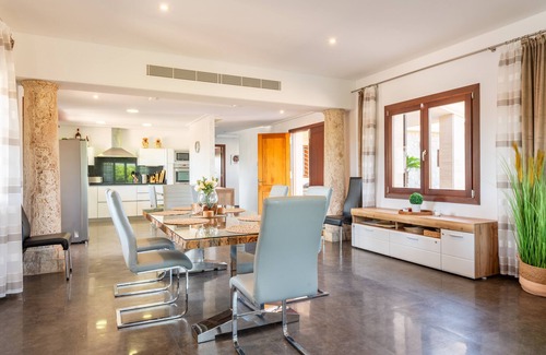 Sa Pobla Villa | Villa "Finca Son Manyo 225" con vistas a la montaña, piscina privada y Wi-Fi