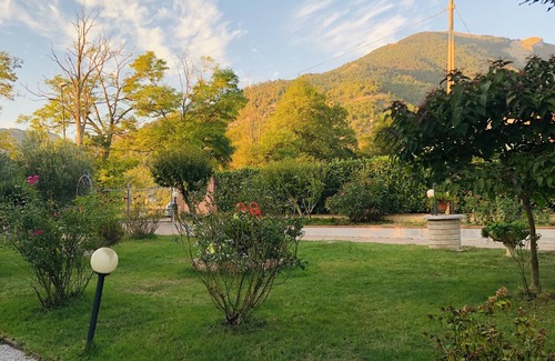Costacciaro Apartamento | Villa Fiorella Apartment, nel Cuore del Parco del Monte Cucco