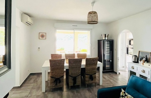 Meria Casa | Villa flat with garden and direct access to the beach - sensational -