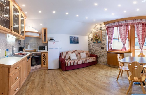Gozd Martuljek Apartamento | Villa Flora Apartments