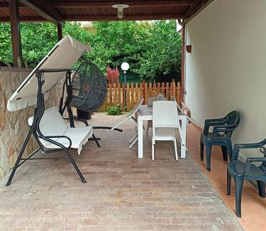 Laura Casa | Villa Flora