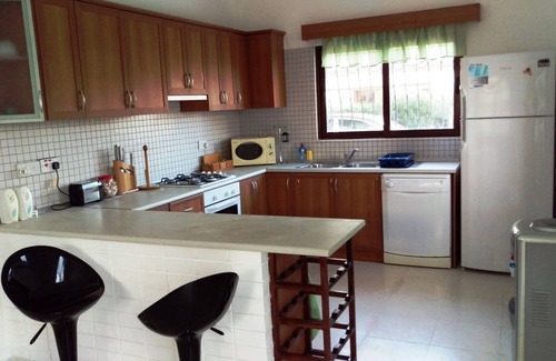 Bahceler Villa | Villa en alquiler en el norte de Chipre, cerca de Long Beach, todas las instalaciones y tiendas locales