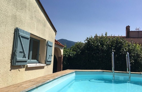 Saint-Genis Casa | Villa idealmente situado entre el mar y las montañas en un pueblo agradable