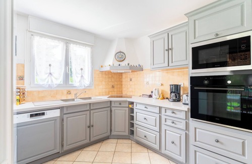 Saint-Laurent-La-Vernede Casa | Villa 'Gîte Les Oliviers' con piscina privada, Wi-Fi y aire acondicionado