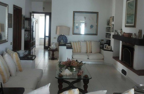 Talamone Casa | VILLA FRANCA 50 METERS FROM THE SEA IN TALAMONE