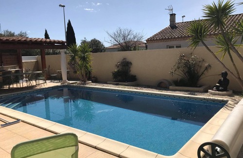 Villeneuve-les-Beziers Villa | Villa de pies completos en el sur de Francia