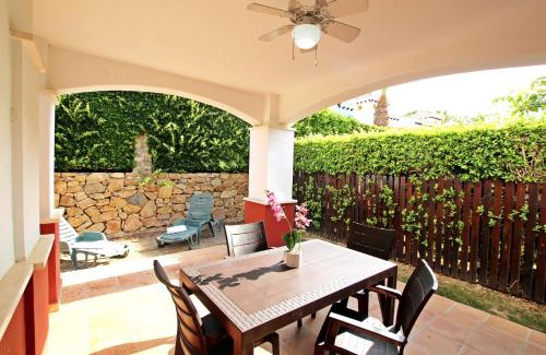 Torre-Pacheco Villa | Villa Garnet by Rentalole