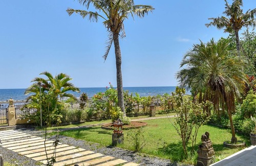 Temukus Villa | Villa Geluk - Villa privada de lujo frente al mar