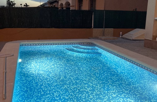 Los Montesinos Villa | Villa Gemini - Villa independiente con piscina privada y WIFI