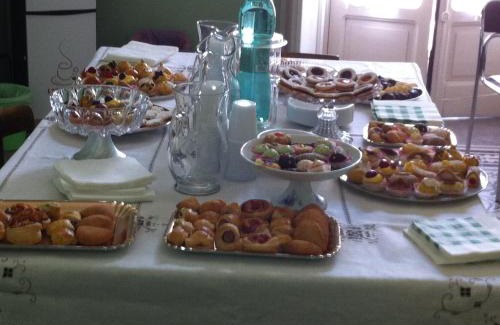 Candela Cama Y Desayuno | Villa Genny