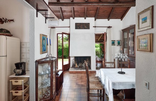 Costa Rei Villa | Villa 'Giacomo' con terraza privada, Wi-Fi y aire acondicionado