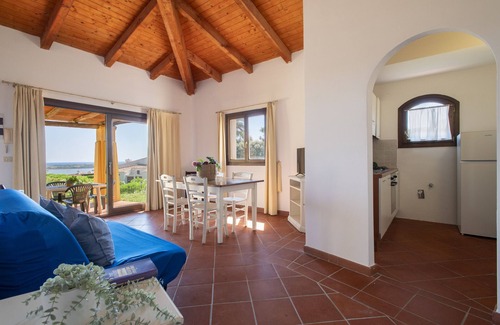 Punta De Su Turrione Villa | Villa "Giada" con vistas al mar, jardín y terraza
