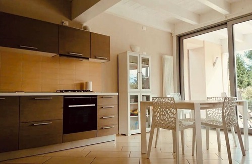 Colico Piano Villa | Villa Gialla mit Pool, 100 mt vom See