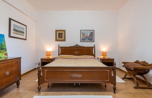 Maladroscia Villa | 'Villa Gina a due passi dal mare' con vistas a la montaña, jardín y A/C