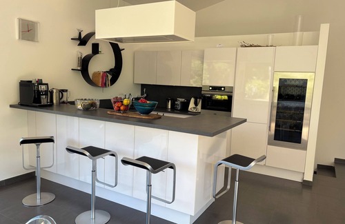 Monticello Villa | NUEVA VILLA CONTEMPORANEA / MAR MAGNÍFICO / PISCINA PRIVADA / 8 personas