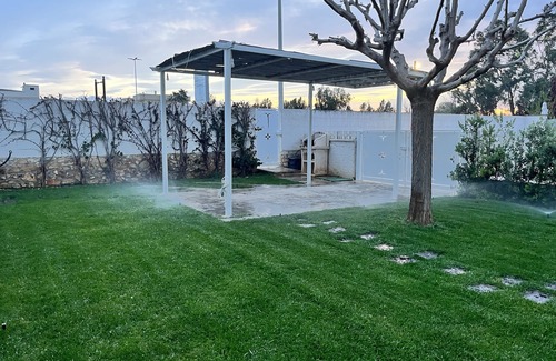 Savelletri Apartamento | Villa Giorgia, with large garden 50 meters from the beautiful sea of Savelletri.
