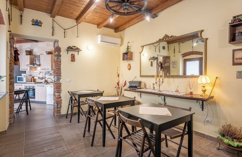 SantʼAndrea di Compito Casa | Villa "Giovanna" con piscina abierta compartida, terraza, jardín y Wi-Fi