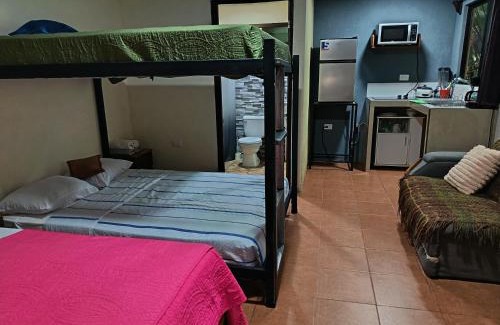 La Fortuna Apartamento | Villa Granja Agua Azul-wi-fi-AC-6 Personas-parqueo