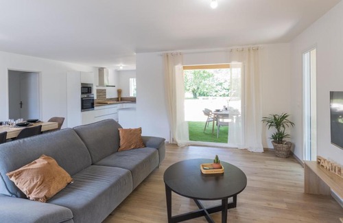 Berrias-et-Casteljau Casa | Villa Graveyron - Maison avec piscine privée