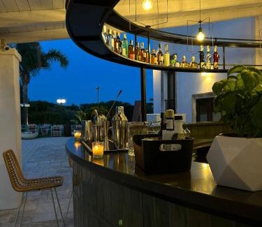 Leporano Marina Cama Y Desayuno | Villa Gravis Hotel Restaurant Cocktail Bar