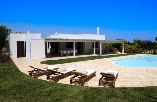Polignano a Mare Villa | Villa Greta en Polignano a Mare, máxima relajación en la naturaleza entre mar y campo
