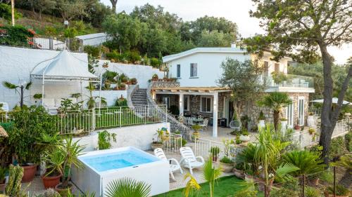 Sant'Agata sui Due Golfi Apartamento | Villa Grusone
