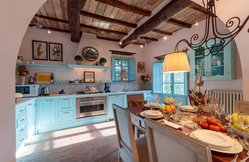 Villabuona Villa | Villa Gufo The Place to Be. Panoramic Private Pool with a Lucca View and Private Tennis Court